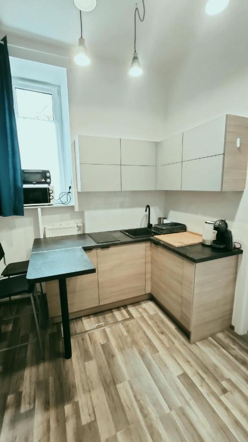 Tenczynska 4 B Starowka Aparts By Homeprime Krakow Bagian luar foto